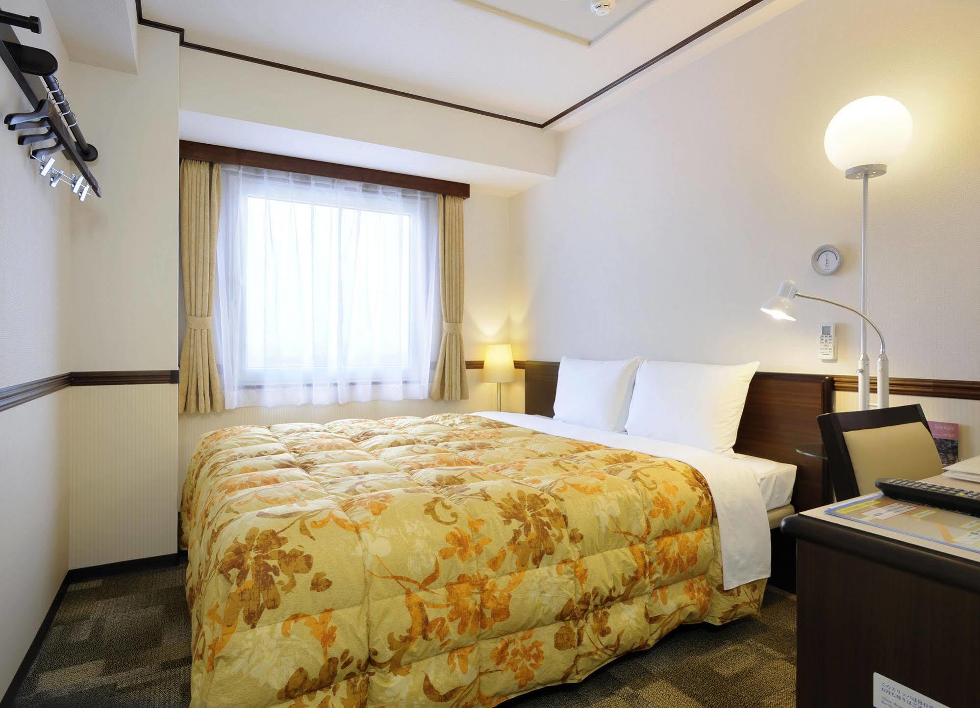 Toyoko Inn Aioi eki Shinkansen guchi Exterior foto